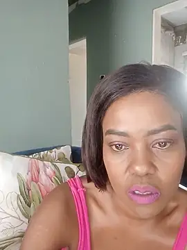 Snapshot of Sweet_Doll2 chatting on May 21, 2026, 11:18 am Sweet Doll2 online show from May 21, 2026, 11:18 am