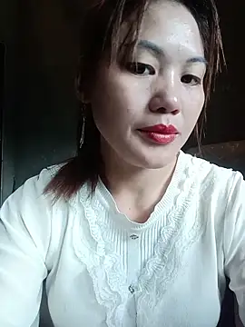 meg 06 online show from May 13, 2026, 1:12 am