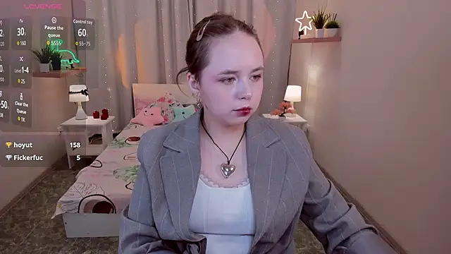 LeonaHicks online show from March 27, 2026, 8:26 am