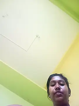 Snapshot of bannerjeesneha20 chatting on April 24, 2026, 1:29 am bannerjeesneha20 online show from April 24, 2026, 1:29 am