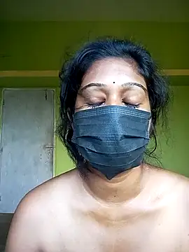Snapshot of bannerjeesneha20 chatting on April 13, 2026, 2:37 am bannerjeesneha20 online show from April 13, 2026, 2:37 am