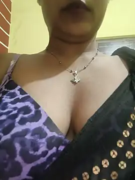 Rubina Love online show from June 9, 2026, 8:10 pm