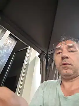 Joepepecarito online show from May 5, 2026, 7:44 am