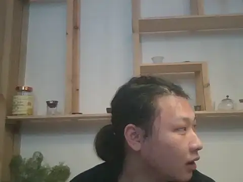 Live-001 online show from May 31, 2026, 11:05 am