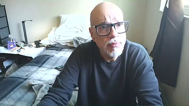 Snapshot of MeatDaddyxo chatting on March 23, 2026, 4:29 pm MeatDaddyxo online show from March 23, 2026, 4:29 pm