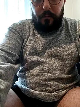 Snapshot of Tayphoon00 chatting on March 29, 2026, 12:18 pm Tayphoon00 online show from March 29, 2026, 12:18 pm