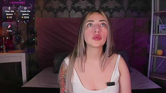 Snapshot of _mykinkydoll_ chatting on April 28, 2026, 10:25 pm mykinkydoll online show from April 28, 2026, 10:25 pm