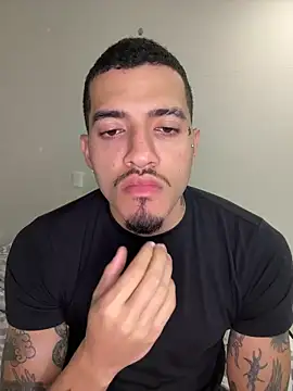 matheusmesso online show from April 23, 2026, 1:45 am