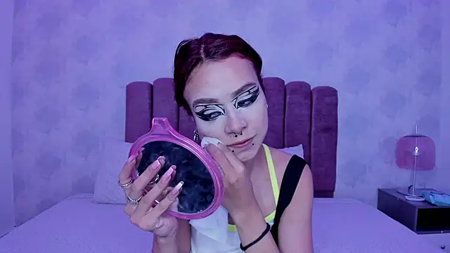 erizdarkveyl online show from June 27, 2026, 4:40 am
