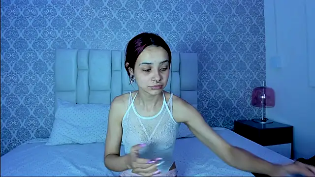 erizdarkveyl online show from May 26, 2026, 4:54 am