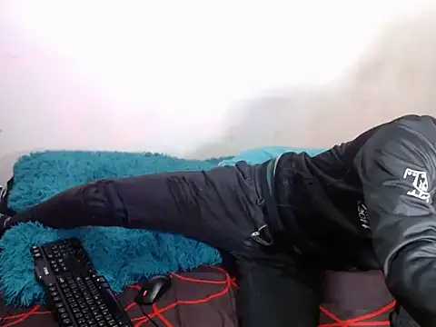 SexyboyHot2000 online show from May 30, 2026, 2:18 am