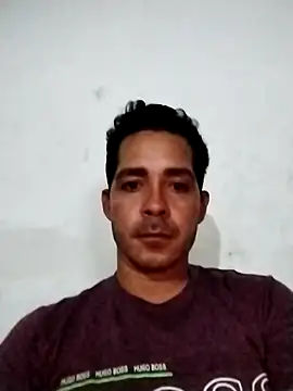 Gabriel leon33 online show from April 28, 2026, 10:47 pm