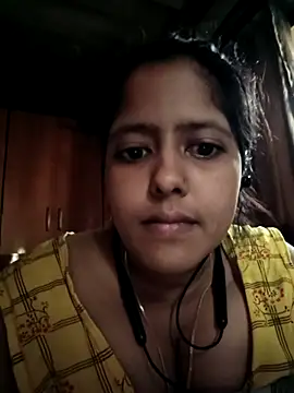 Snapshot of Aditi_sarkar chatting on April 25, 2026, 11:35 am Aditi sarkar online show from April 25, 2026, 11:35 am