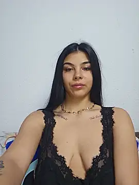 Crissdesire online show from June 20, 2026, 5:56 am