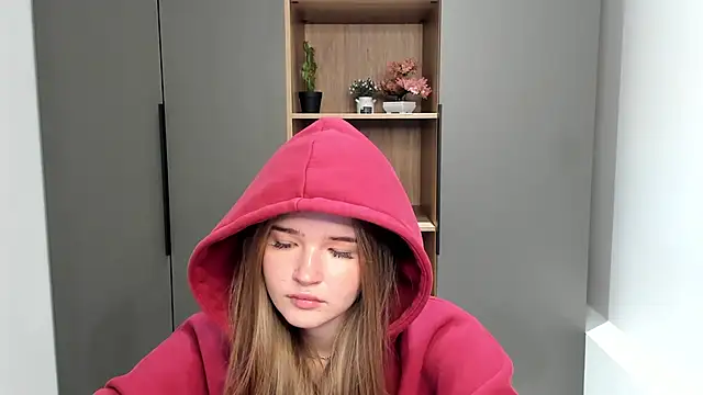 Snapshot of YeeMellendorf chatting on March 25, 2026, 12:04 pm YeeMellendorf online show from March 25, 2026, 12:04 pm