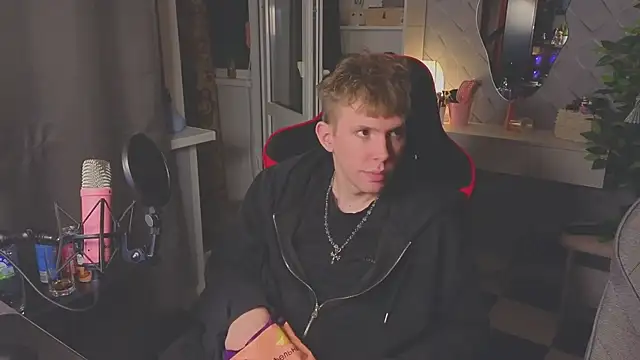 meowmeowland online show from March 24, 2026, 7:14 pm