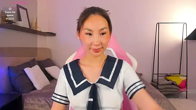 Snapshot of LexieLee chatting on June 12, 2026, 10:02 am LexieLee online show from June 12, 2026, 10:02 am
