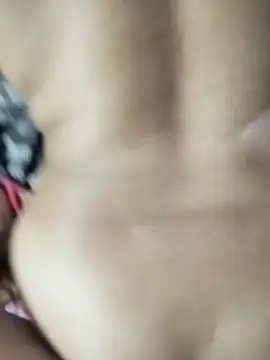 Snapshot of vrlarga chatting on March 25, 2026, 3:33 pm vrlarga online show from March 25, 2026, 3:33 pm