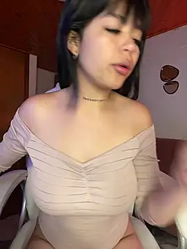 Violetaa pink18 online show from May 12, 2026, 2:34 pm