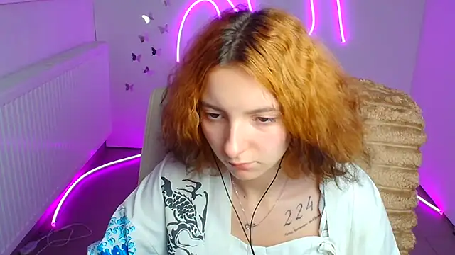 Snapshot of Butterfly_Milly chatting on June 27, 2026, 11:38 am Butterfly Milly online show from June 27, 2026, 11:38 am