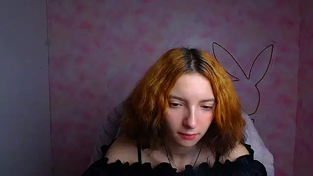 Snapshot of Butterfly_Milly chatting on June 30, 2026, 5:51 am Butterfly Milly online show from June 30, 2026, 5:51 am