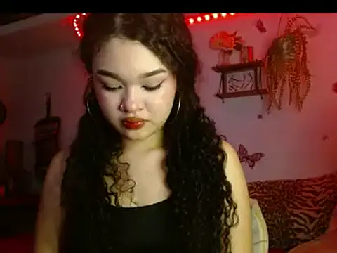 Snapshot of angel_lust1 chatting on April 3, 2026, 1:01 am angel lust1 online show from April 3, 2026, 1:01 am