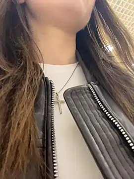 AnitaFly online show from May 12, 2026, 1:39 pm