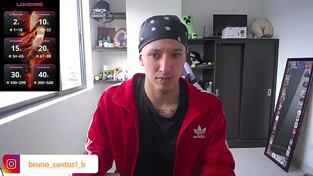 Snapshot of Bruno_santos1 chatting on May 13, 2026, 12:45 pm Bruno santos1 online show from May 13, 2026, 12:45 pm