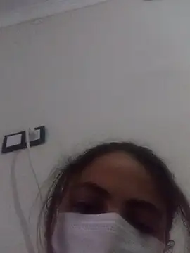 Mandalina 3 online show from April 3, 2026, 4:57 pm