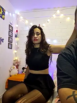 Snapshot of LASEXbellaX chatting on April 29, 2026, 2:49 am LASEXbellaX online show from April 29, 2026, 2:49 am