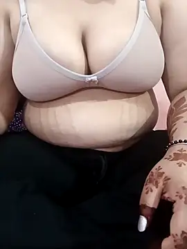 Snapshot of sexi--horny chatting on March 25, 2026, 4:39 pm sexi--horny online show from March 25, 2026, 4:39 pm