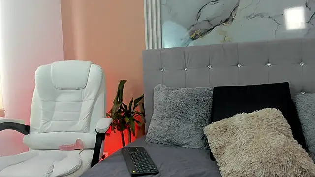 LexSin17 online show from April 18, 2026, 7:29 pm