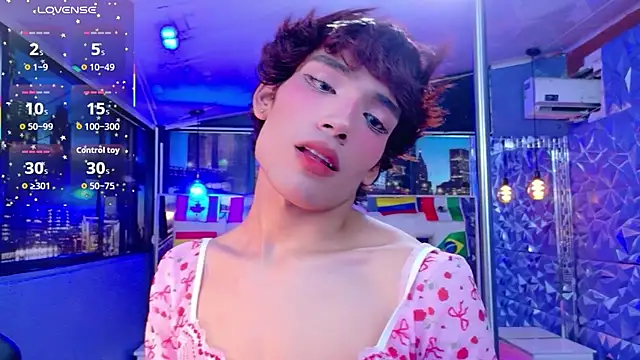 Snapshot of IsaacNovaa chatting on June 30, 2026, 8:42 pm IsaacNovaa online show from June 30, 2026, 8:42 pm