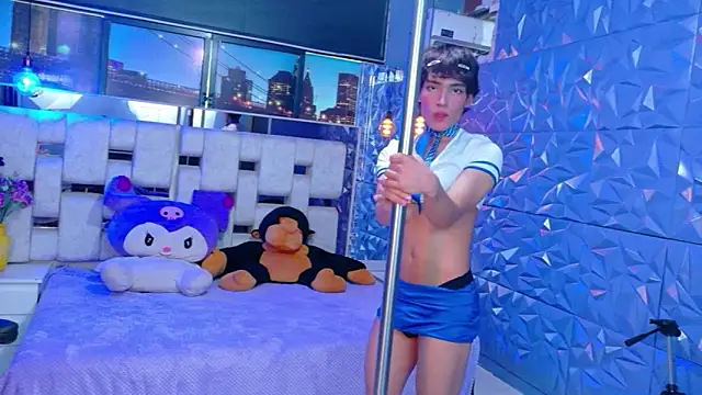 Snapshot of IsaacNovaa chatting on May 2, 2026, 8:03 pm IsaacNovaa online show from May 2, 2026, 8:03 pm