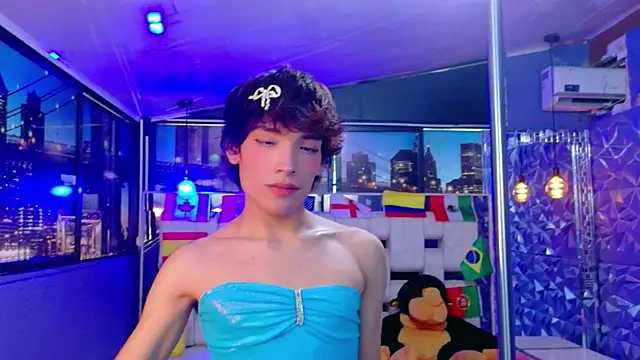 Snapshot of IsaacNovaa chatting on June 27, 2026, 8:37 pm IsaacNovaa online show from June 27, 2026, 8:37 pm