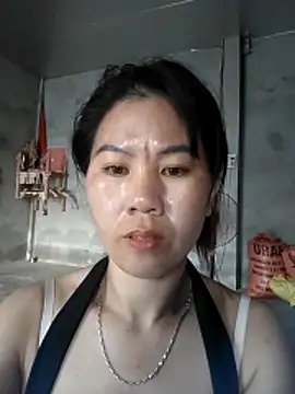 Snapshot of Bianca_Nina chatting on April 5, 2026, 10:44 am Bianca Nina online show from April 5, 2026, 10:44 am