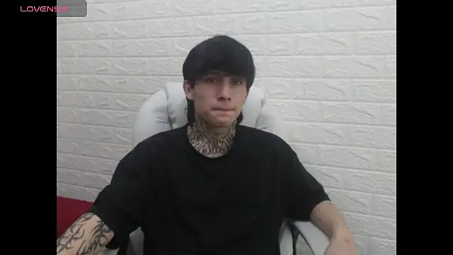 Snapshot of naty_18 chatting on April 2, 2026, 5:58 am naty 18 online show from April 2, 2026, 5:58 am