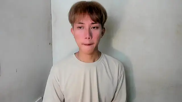 Snapshot of luxurioux_blake chatting on May 11, 2026, 2:07 pm luxurioux blake online show from May 11, 2026, 2:07 pm