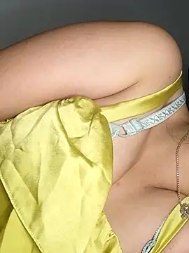 Victoria-i online show from April 28, 2026, 8:13 pm