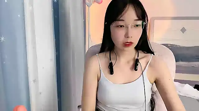 Snapshot of Anya-2026 chatting on July 13, 2026, 1:10 pm Anya-2026 online show from July 13, 2026, 1:10 pm