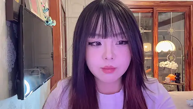 thelittlexx online show from May 5, 2026, 7:55 am