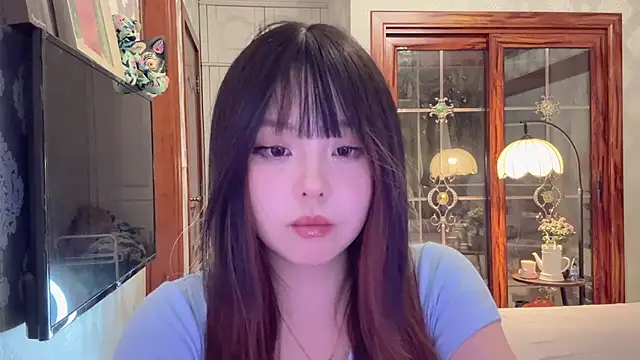 thelittlexx online show from April 23, 2026, 12:40 pm
