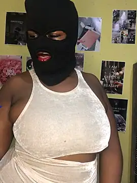 Snapshot of HornyMysteryx chatting on April 29, 2026, 11:22 pm HornyMysteryx online show from April 29, 2026, 11:22 pm