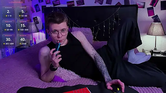 Thomas Norton online show from May 16, 2026, 8:41 pm