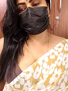 Snapshot of Anushka_flower chatting on June 18, 2026, 3:49 am Anushka flower online show from June 18, 2026, 3:49 am