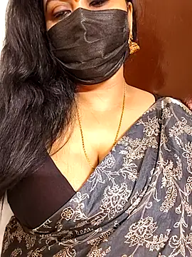 Snapshot of Anushka_flower chatting on June 4, 2026, 9:41 pm Anushka flower online show from June 4, 2026, 9:41 pm