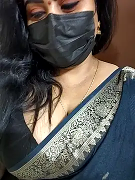 Snapshot of Anushka_flower chatting on July 1, 2026, 3:01 pm Anushka flower online show from July 1, 2026, 3:01 pm