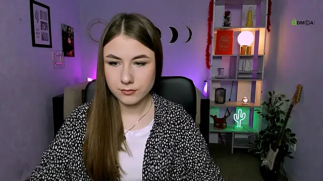 luna wisper online show from April 3, 2026, 1:17 pm