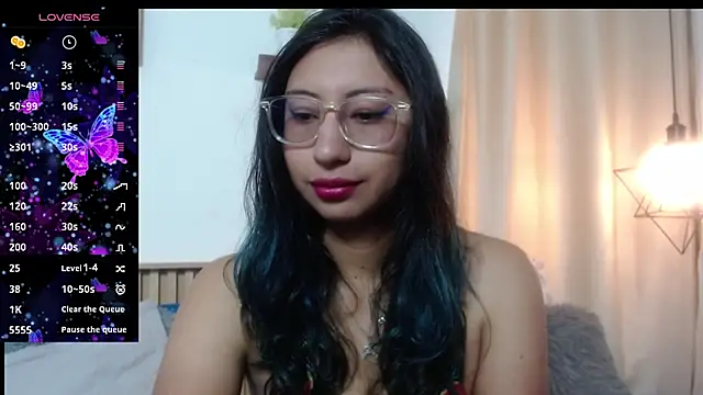 Snapshot of Violet_2003 chatting on July 18, 2026, 1:41 pm Violet 2003 online show from July 18, 2026, 1:41 pm