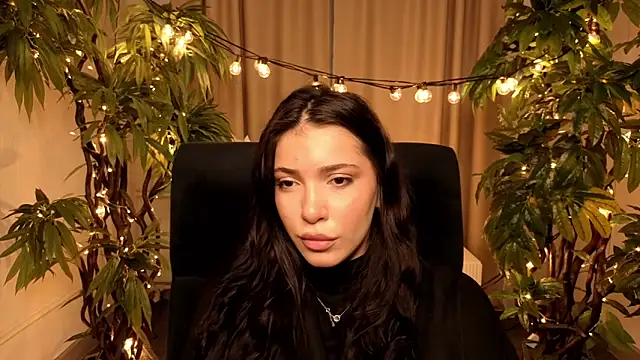 AnnaWillyams online show from March 27, 2026, 7:28 am